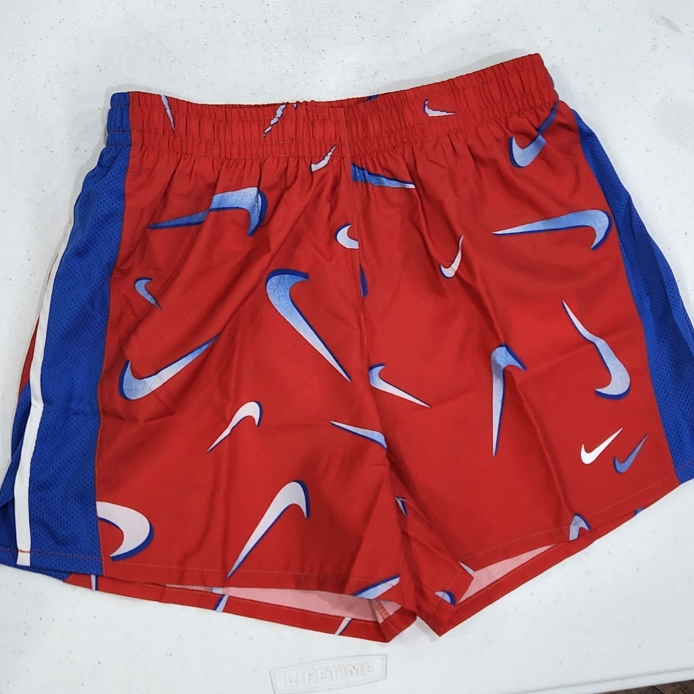 🆕️ Nike Short - Picture 3 of 9